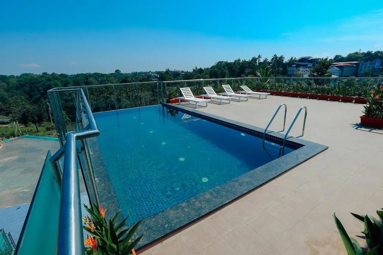 Hotel Saffron Wayanad Sultan Bathery 4*,